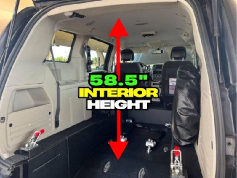 Used 2018 Dodge Grand Caravan SE w/ UConnect Hands-Free Group FWD image 43