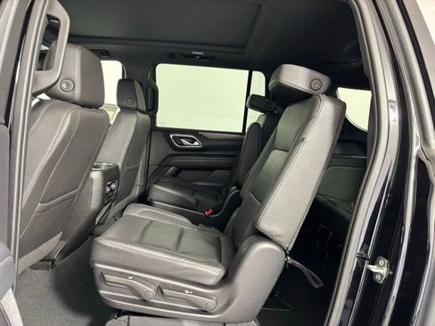 Used 2023 Chevrolet Suburban LT w/ LT Signature Plus Package image 20