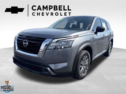 Used 2024 Nissan Pathfinder S w/ Cargo Package