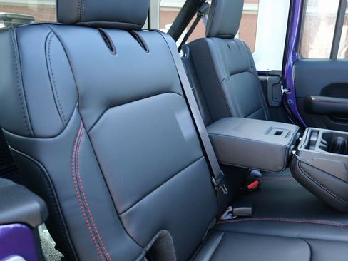 New 2026 Jeep Wrangler Unlimited Rubicon image 30