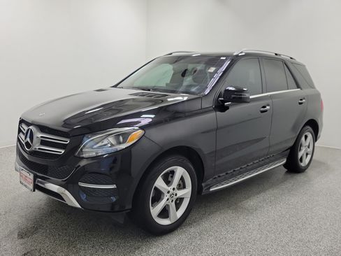 Used 2019 Mercedes-Benz GLE 400 4MATIC image 2