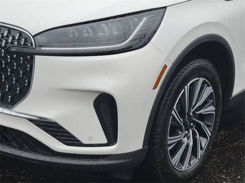 New 2026 Lincoln Aviator AWD image 14