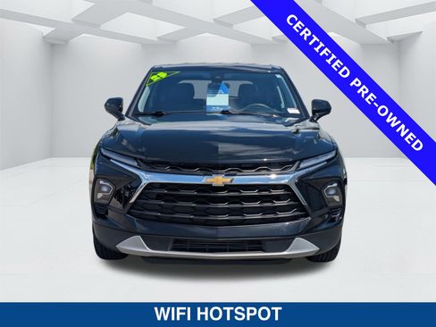 Used 2025 Chevrolet Blazer LT FWD image 9
