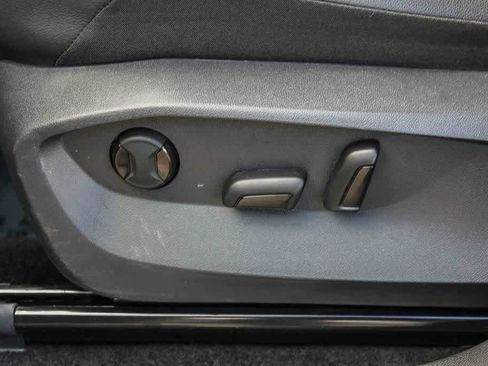 Used 2024 Volkswagen Tiguan SE R-Line image 21