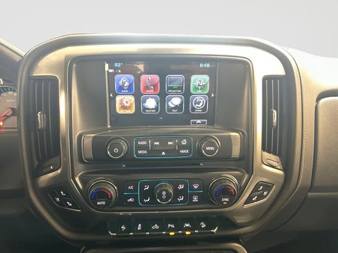 Used 2018 Chevrolet Silverado 1500 LTZ Z71 w/ LTZ Plus Package AWD/4WD image 18
