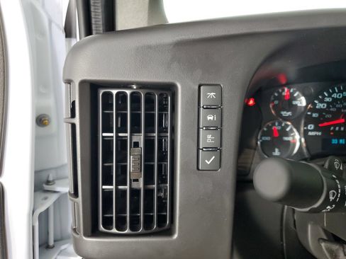 New 2026 Chevrolet Express 2500 w/ Driver Convenience Package RWD image 28