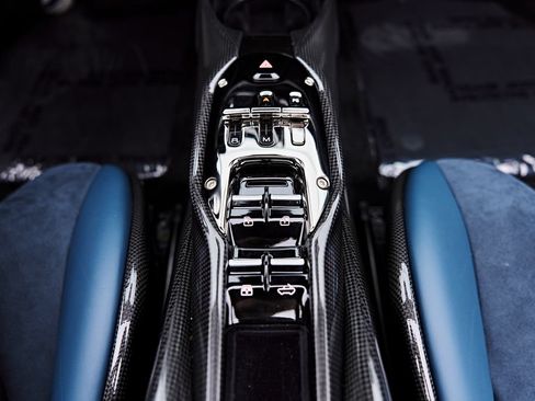 Used 2022 Ferrari SF90 Spider AWD/4WD image 68