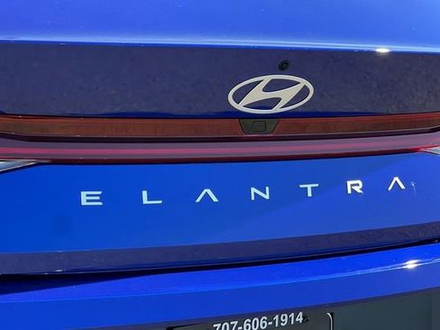 New 2026 Hyundai Elantra Limited image 9