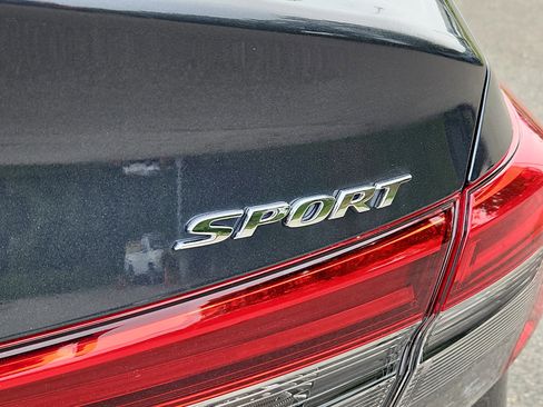 Certified 2024 Honda Civic Sport image 5