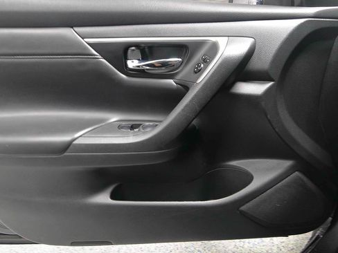 Used 2015 Nissan Altima 2.5 S w/ Power Driver Seat Package FWD image 7