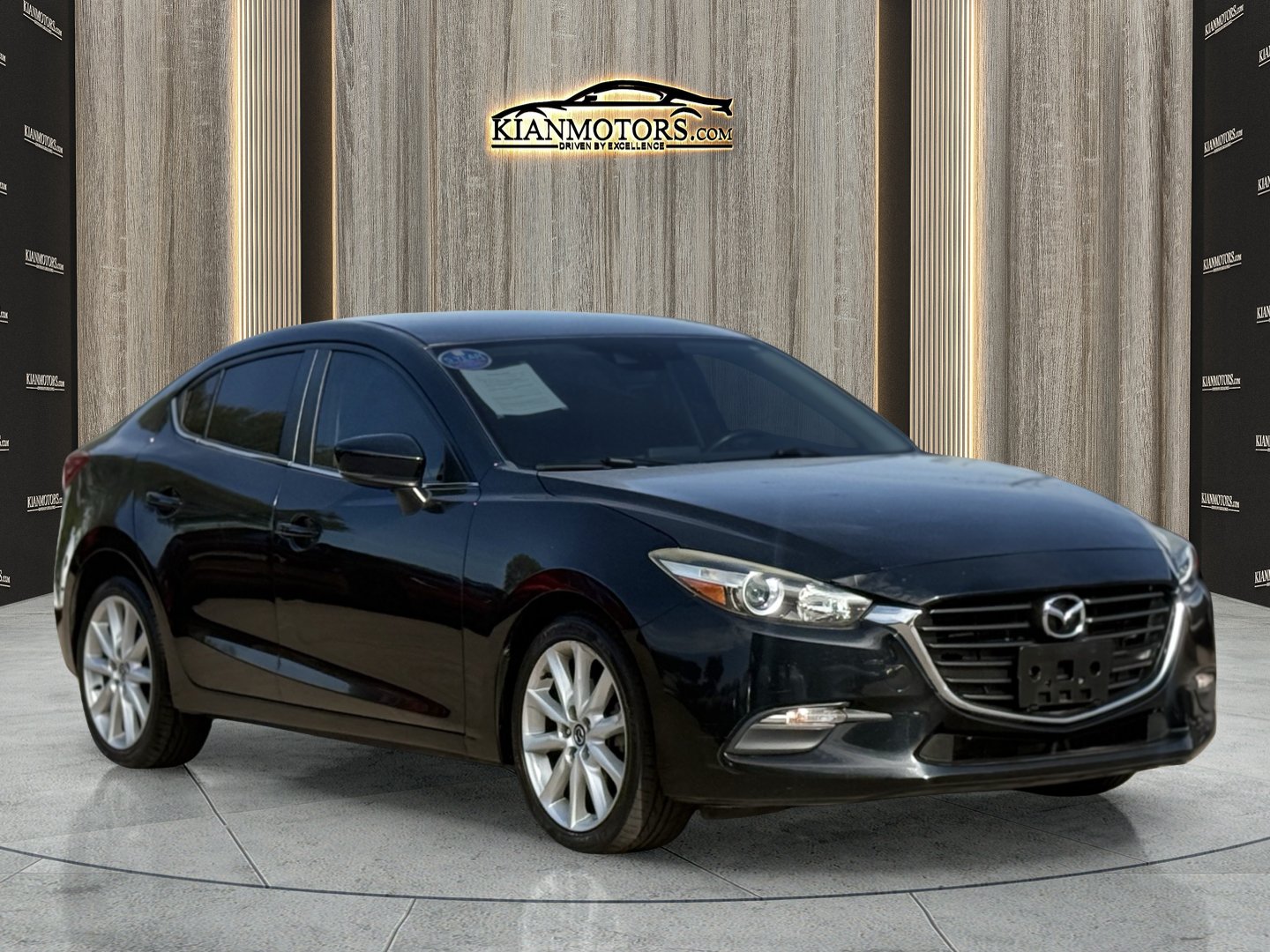 Used 2017 MAZDA MAZDA3 Touring FWD image 1