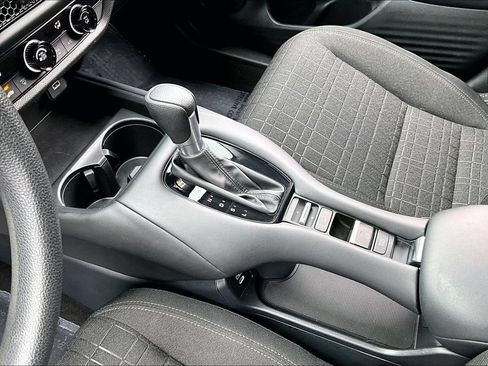Certified 2024 Honda HR-V LX image 13