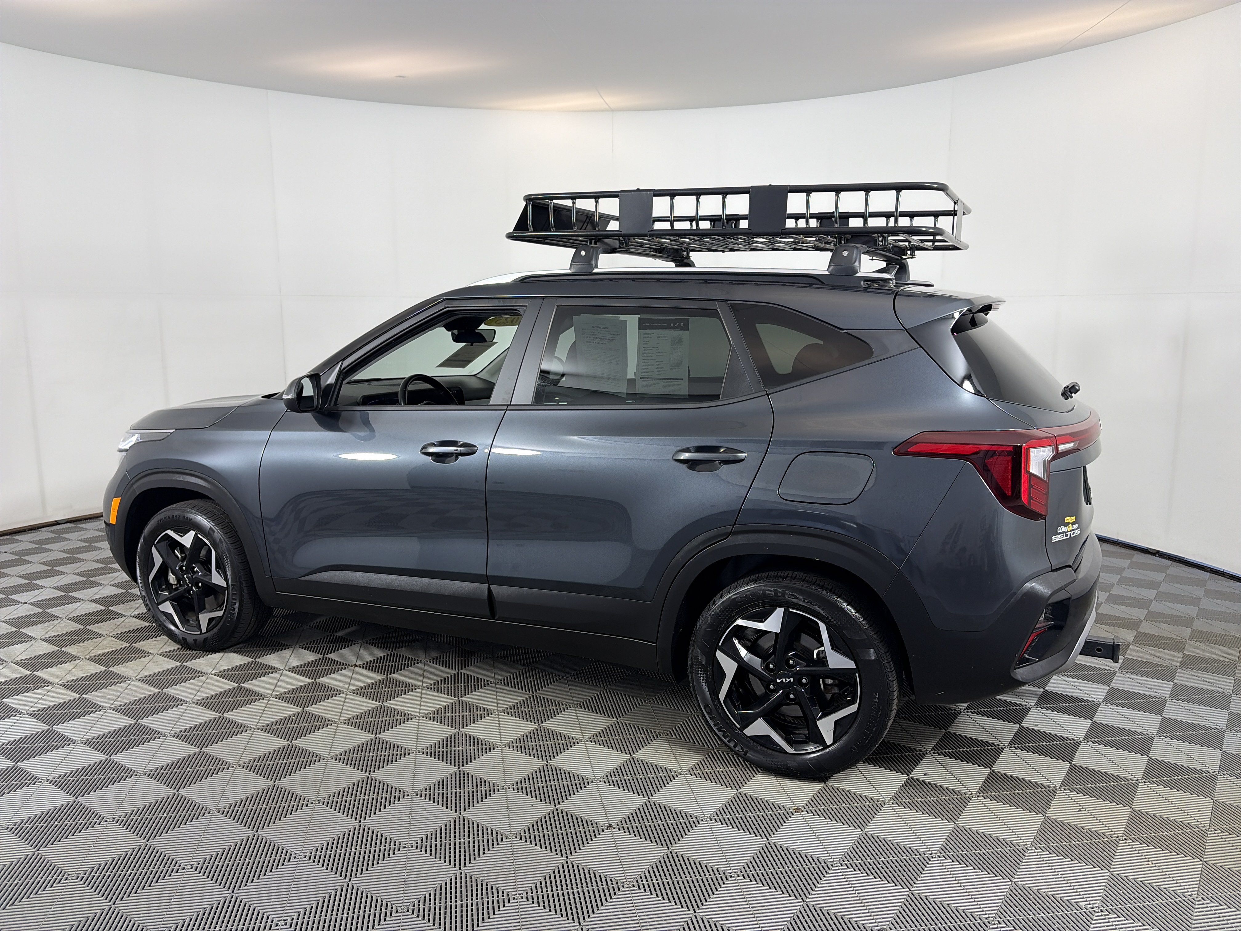 Certified 2025 Kia Seltos S AWD/4WD image 8