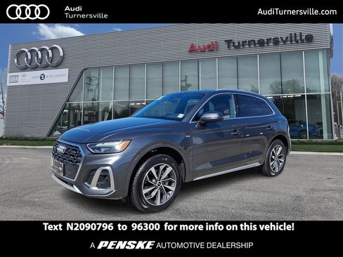 Used 2022 Audi Q5 2.0T Premium Plus w/ Premium Plus Package image 1