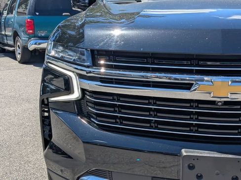 Used 2022 Chevrolet Tahoe LT w/ LT Signature Package image 13