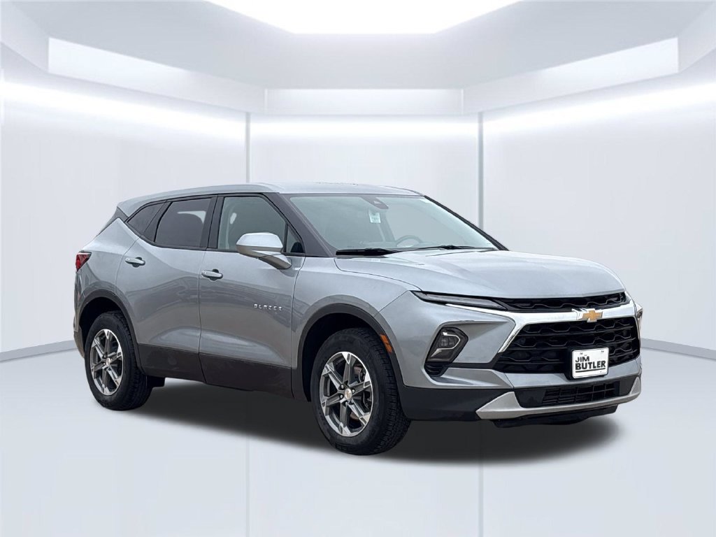 Used 2025 Chevrolet Blazer LT FWD image 10