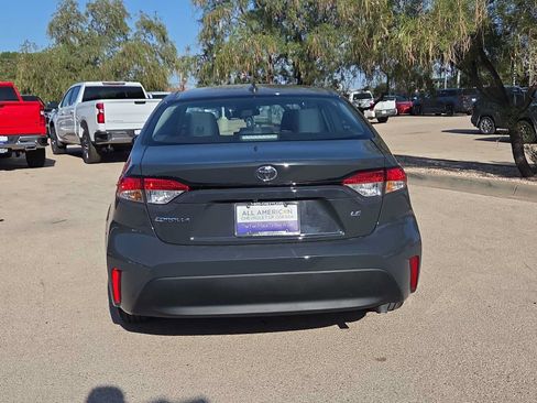 Used 2025 Toyota Corolla LE FWD image 7