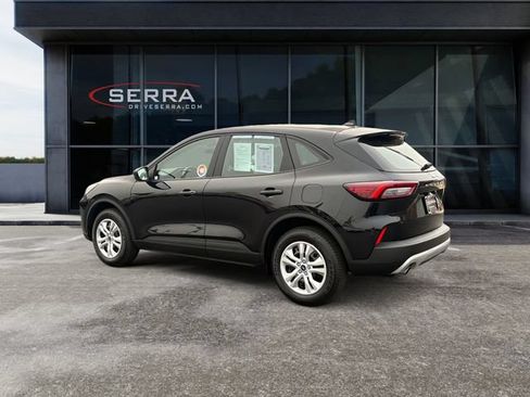 Used 2023 Ford Escape AWD image 3