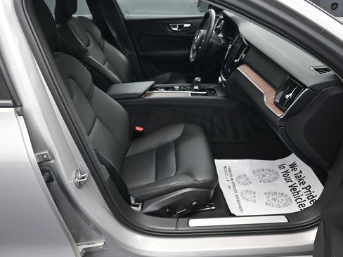 Used 2023 Volvo S60 B5 Plus w/ Climate Package image 30