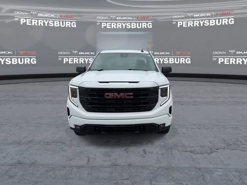 Used 2023 GMC Sierra 1500 Elevation AWD/4WD image 3