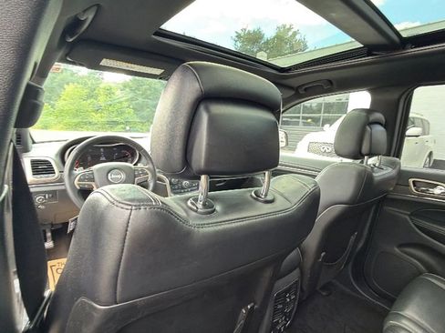 Used 2015 Jeep Grand Cherokee Limited w/ Luxury Group II RWD image 34