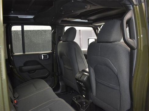 Used 2024 Jeep Wrangler Sahara w/ Technology Group image 11