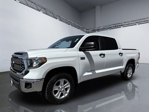 Used 2019 Toyota Tundra SR5 w/ Convenience Package AWD/4WD image 12