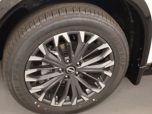 New 2026 Nissan Rogue Platinum AWD/4WD image 8