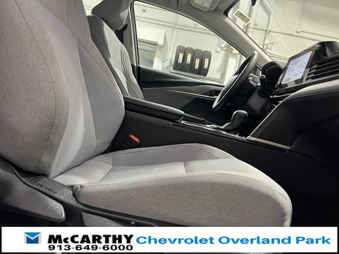 Used 2025 Toyota Camry LE image 27