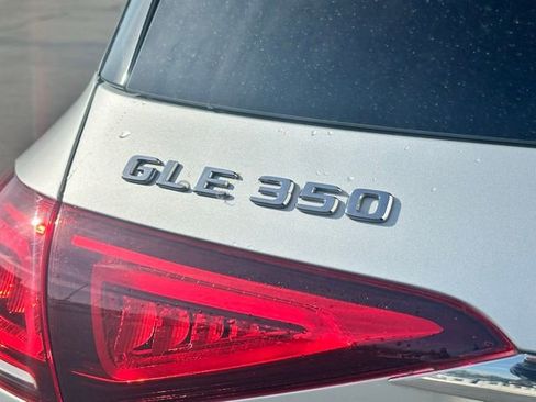 Used 2021 Mercedes-Benz GLE 350 4MATIC image 4