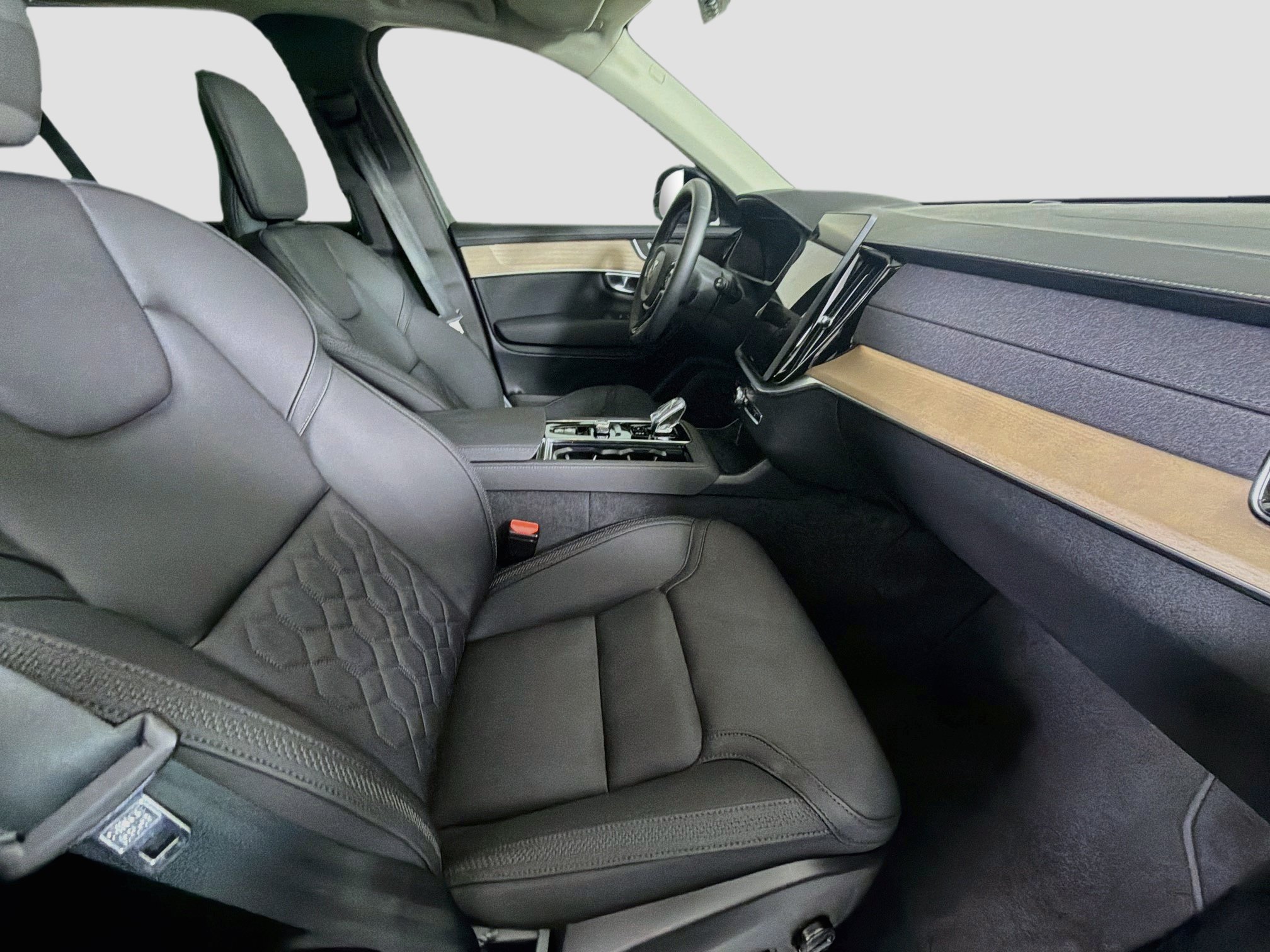 Used 2026 Volvo XC90 B5 Core AWD/4WD image 32