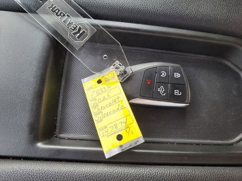 Used 2025 Chevrolet Silverado 1500 LT image 25