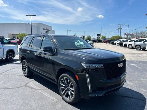 Certified 2024 Cadillac Escalade Sport w/ Touring Package AWD/4WD image 4