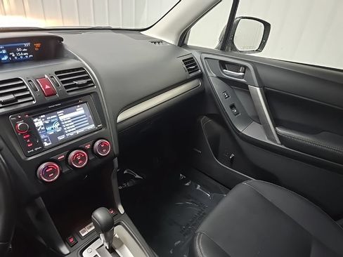Used 2014 Subaru Forester 2.0XT Touring AWD/4WD image 22