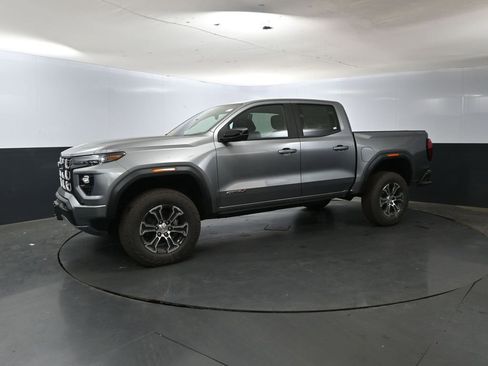 New 2025 GMC Canyon AT4 image 8
