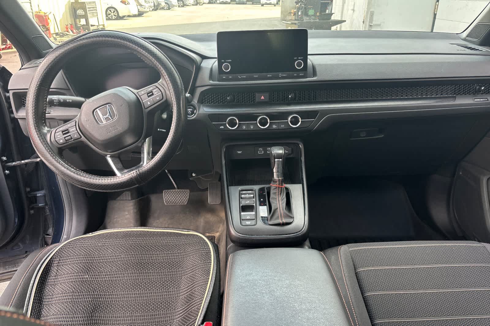 Used 2023 Honda CR-V Sport image 3