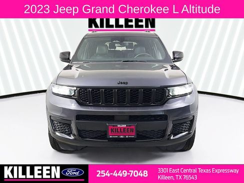 Used 2023 Jeep Grand Cherokee L Laredo AWD/4WD image 2