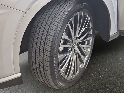 Certified 2024 Lexus RX 450h AWD w/ Convenience Package image 35