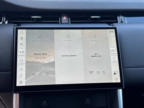 New 2025 Land Rover Discovery Sport S image 23