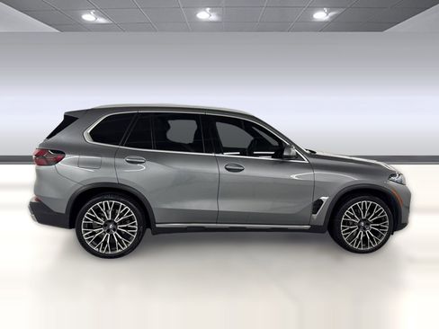 Used 2025 BMW X5 xDrive40i AWD/4WD image 8