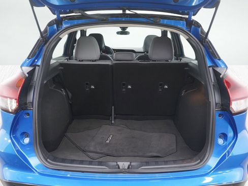 Used 2023 Nissan Kicks SR w/ SR Premium Package image 15