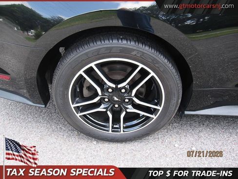 Used 2021 Ford Mustang Premium RWD image 11