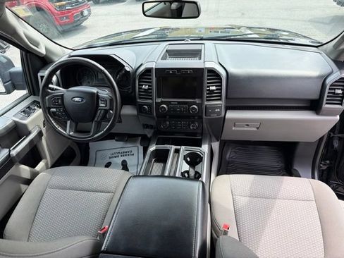 Used 2019 Ford F150 XLT w/ Equipment Group 302A Luxury AWD/4WD image 40