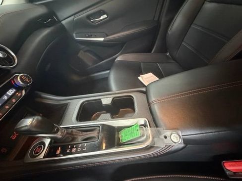 Used 2025 Nissan Sentra SR w/ SR Premium Package FWD image 20