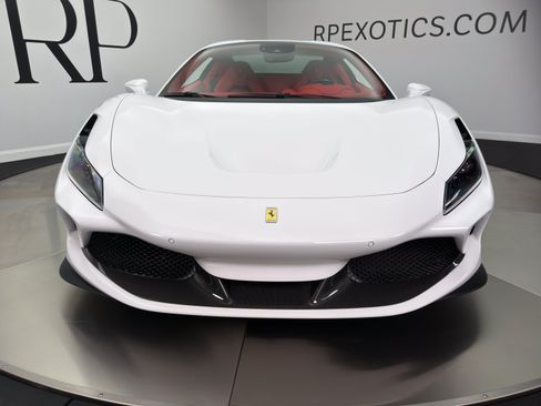 Used 2023 Ferrari F8 Tributo RWD image 20
