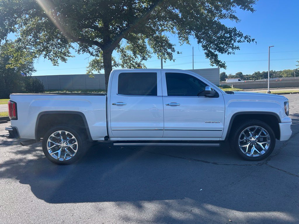 Used 2018 GMC Sierra 1500 Denali w/ Denali Ultimate Package AWD/4WD image 8