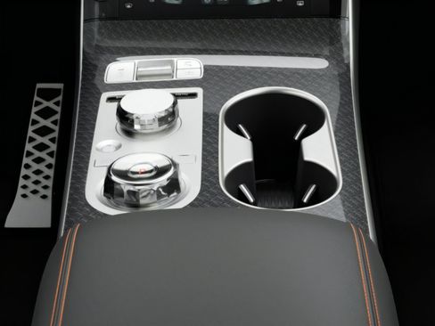 New 2026 Genesis GV70 3.5T Sport Prestige AWD/4WD image 19