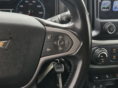 Used 2016 Chevrolet Colorado LT w/ Luxury Package, Chrome RWD image 15