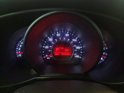 Used 2019 Kia Soul + image 23