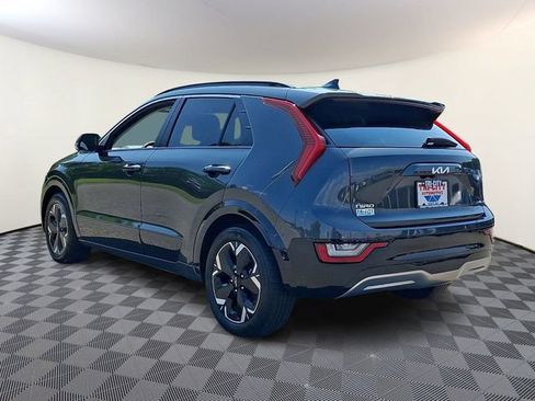 Used 2023 Kia Niro Wave w/ Wave Preserve Package FWD image 4